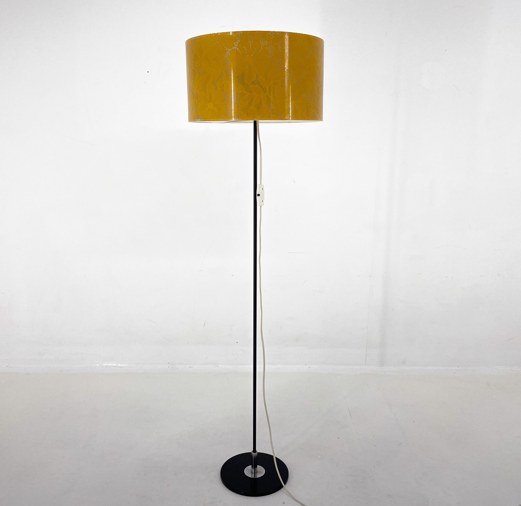 Mid-century Chrome & Plastic Floor Lamp, 1970's
