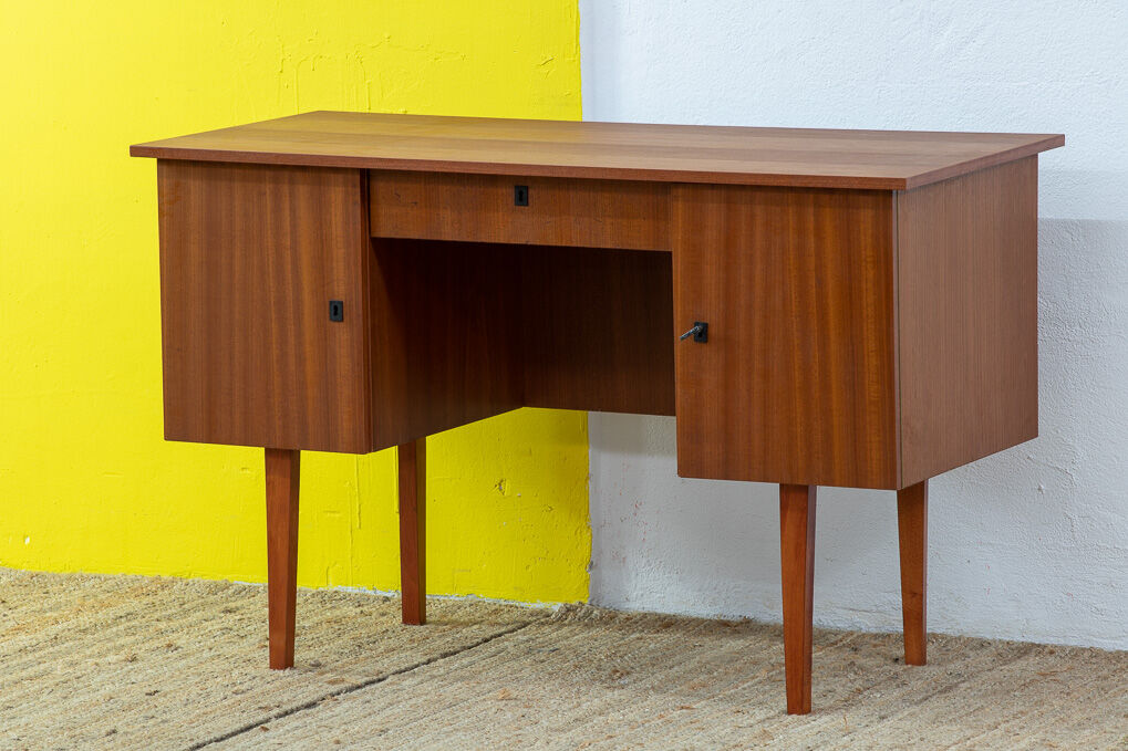 Scandinavian chairs 45 cm