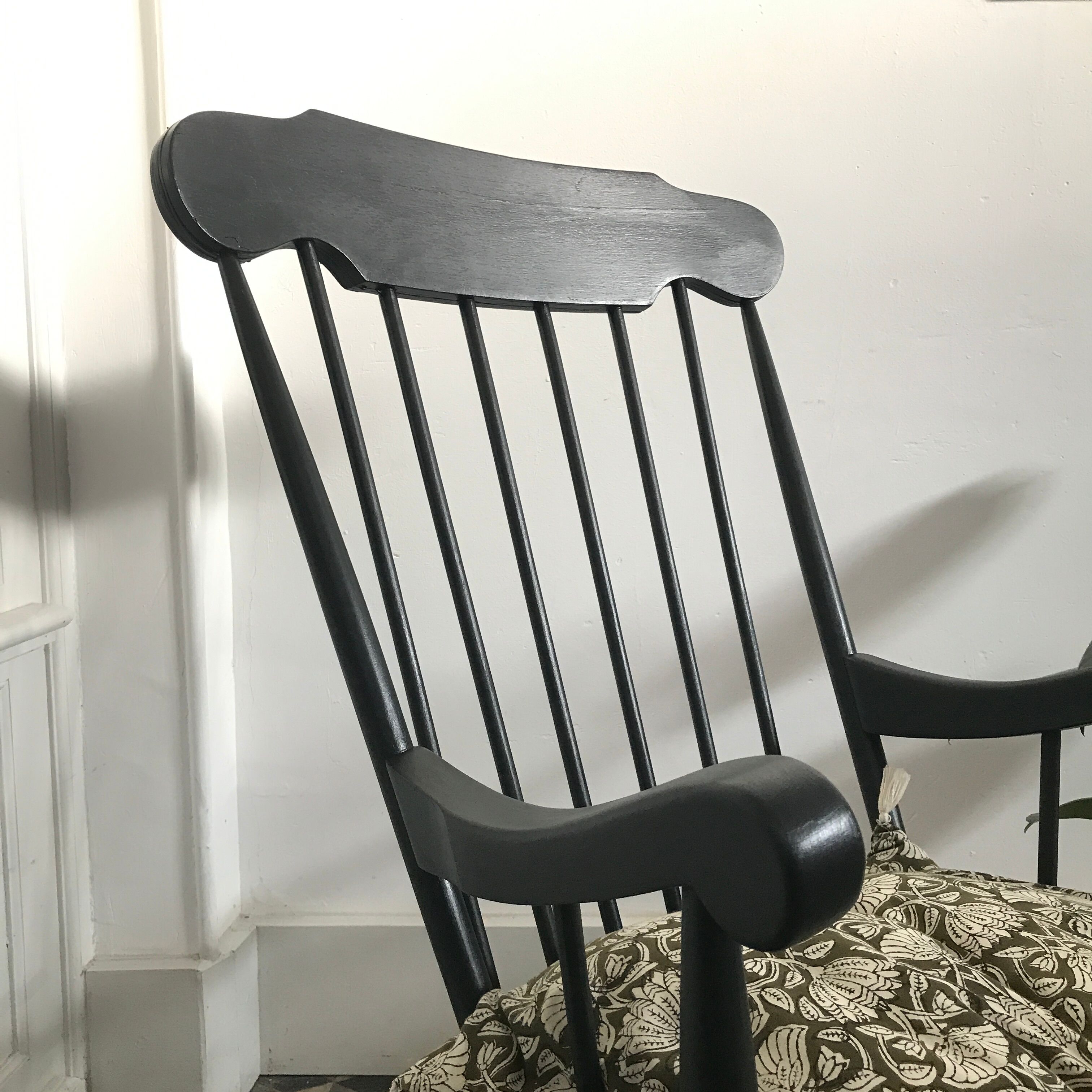 Rocking-chair in wood