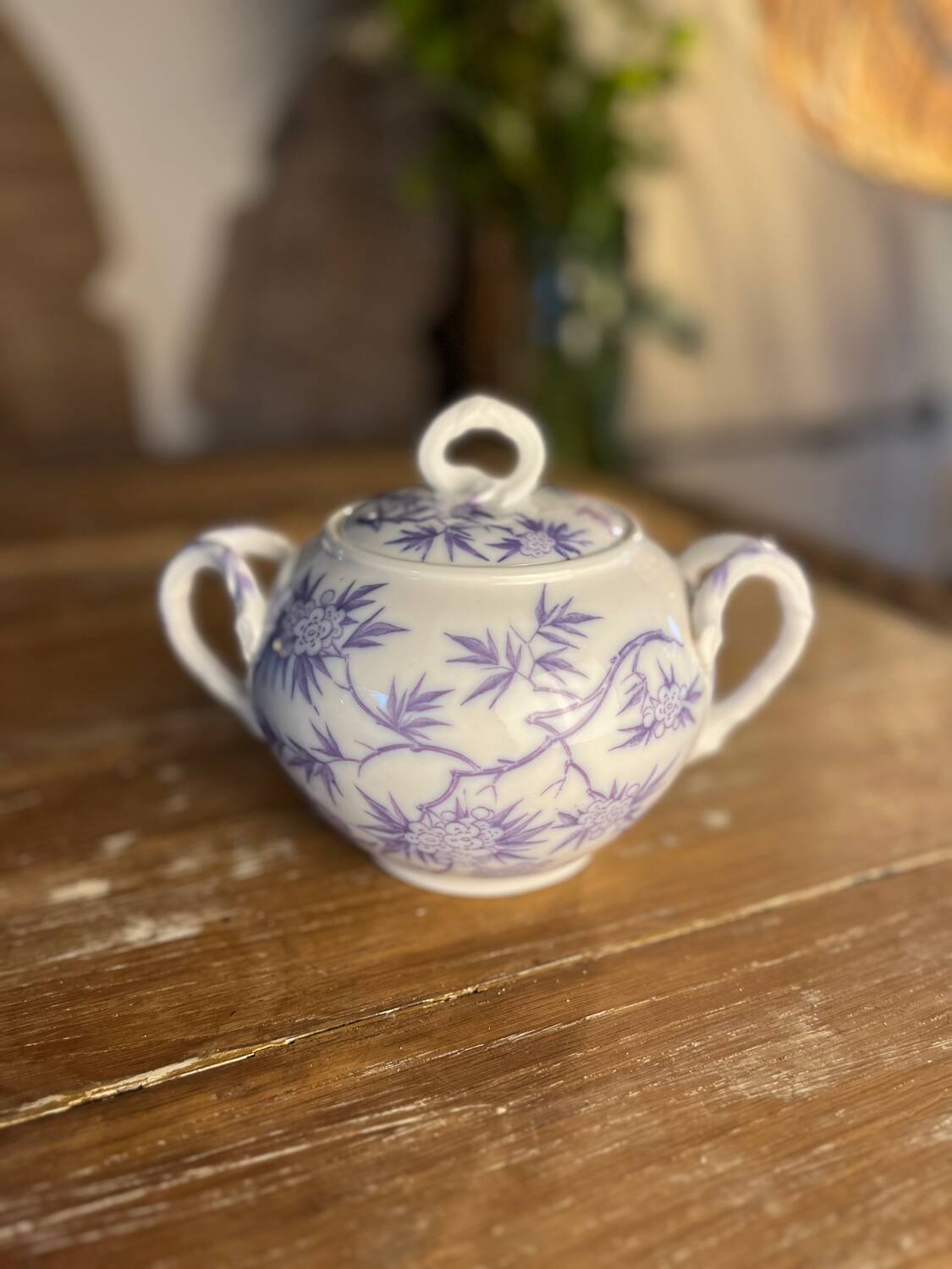 Sarreguemines porcelain sugar bowl from the late 19th century