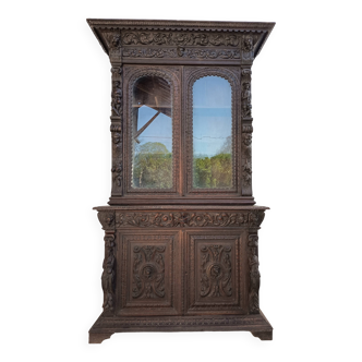 Renaissance oak library buffet from the 19th century.