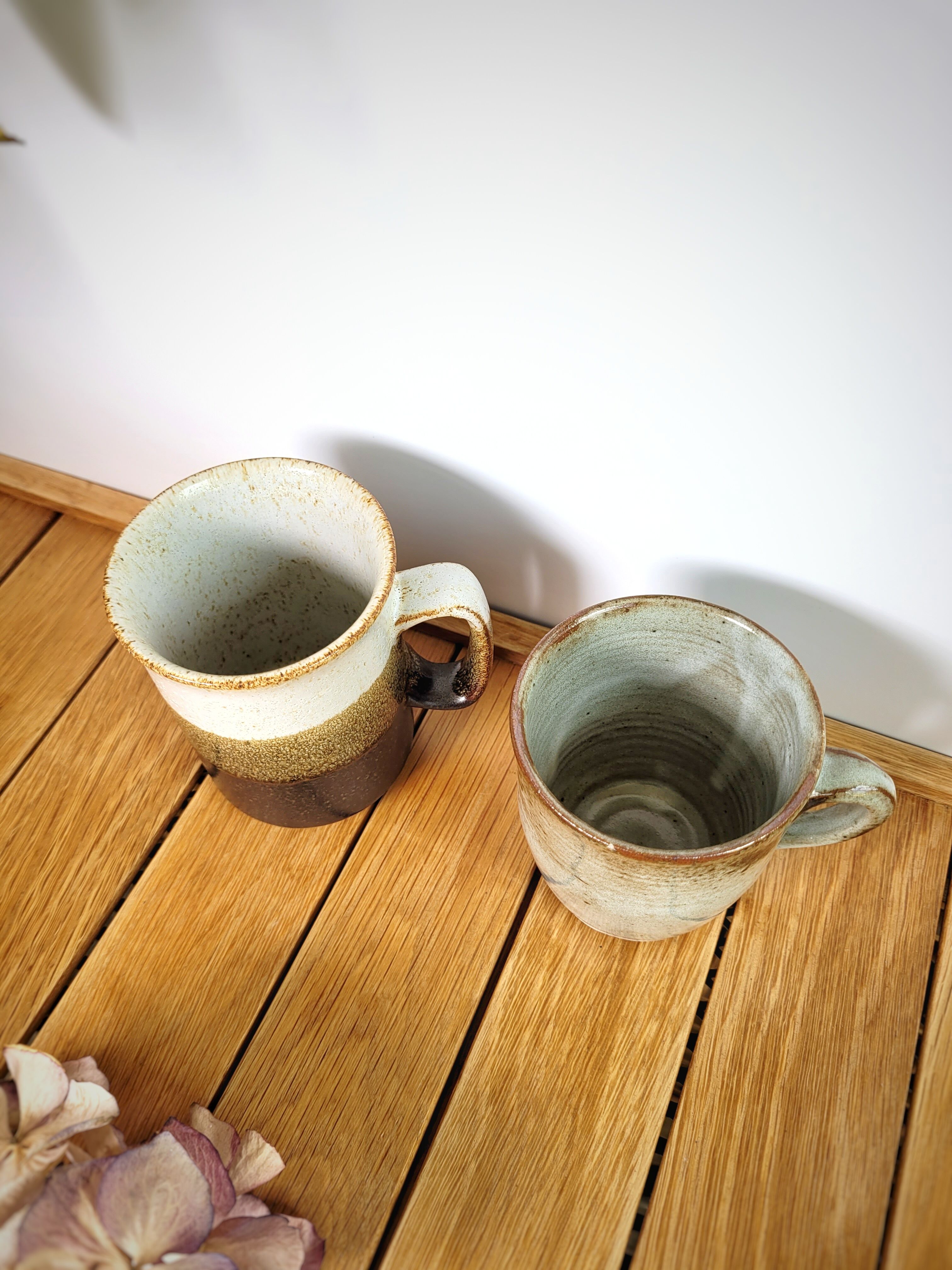 Duo enamelled ceramic mugs