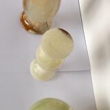 Pot and soliflores in onyx marble