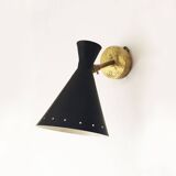 Set of three Italian wall lights in brass and lacquered iron, 1950s design.