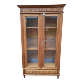 Vitrine en noyer 1900