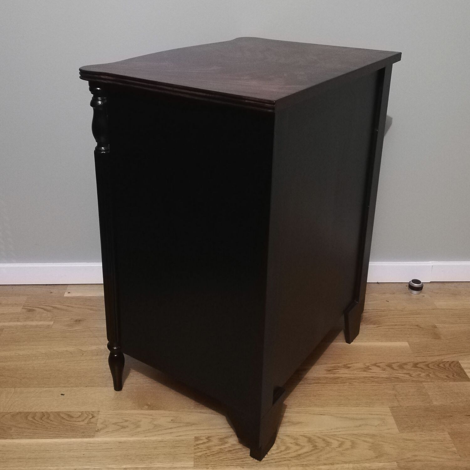 Chest of drawers 4 drawers in walnut and blackened wood.