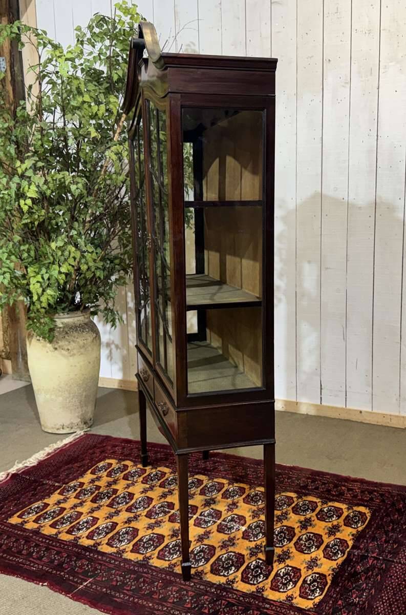 Vitrine anglaise en acajou fin XIXème