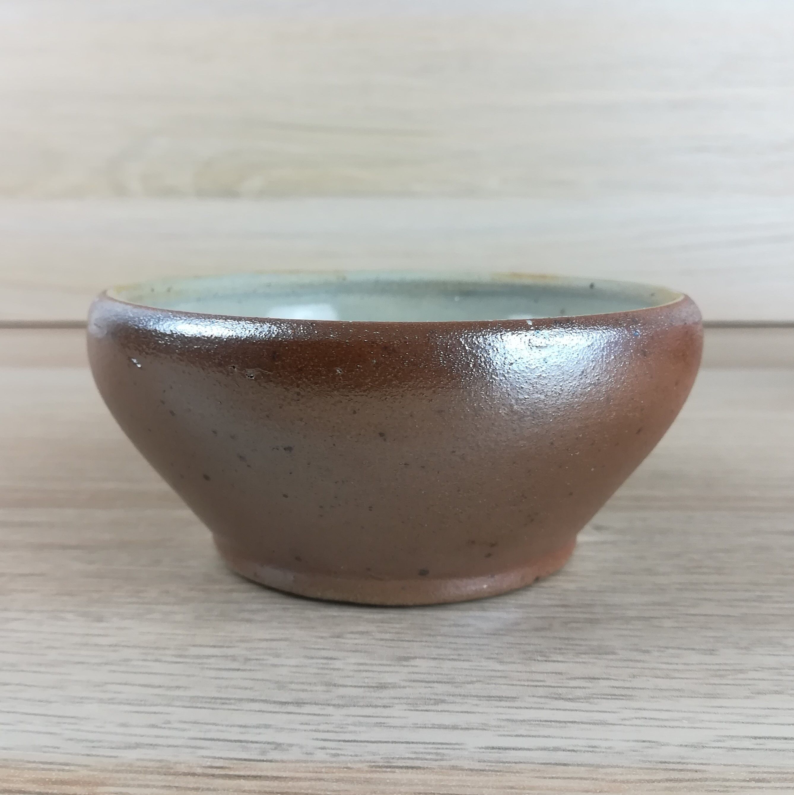 2 small stoneware bowls