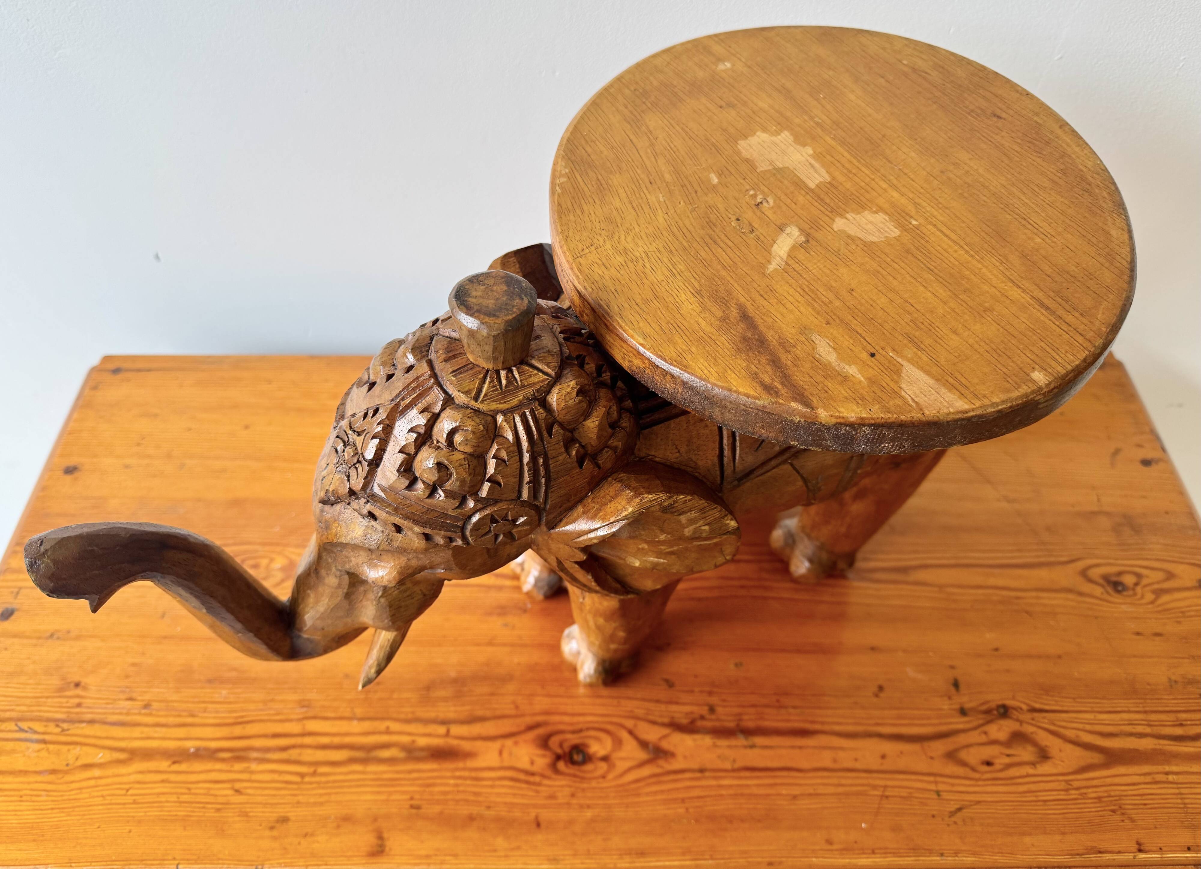 Support de plante en bois vintage en forme d'éléphant