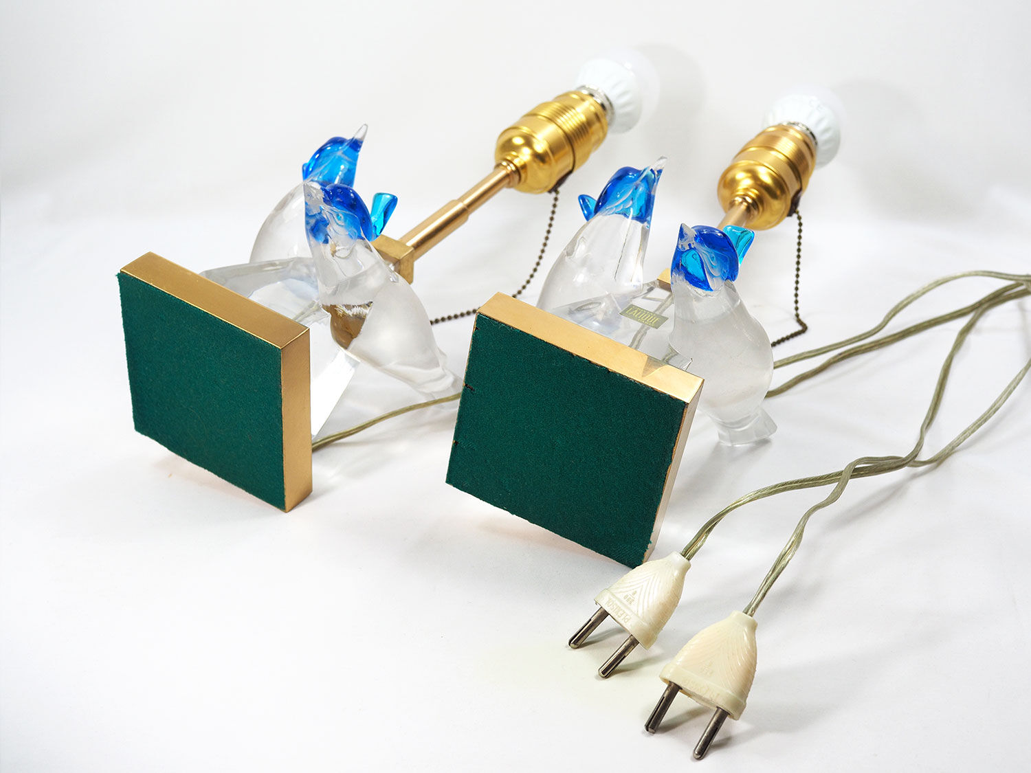 Lalique Crystal Pimlico Birds Table Lalique crystal pimlico birds table lamps Mid-Century