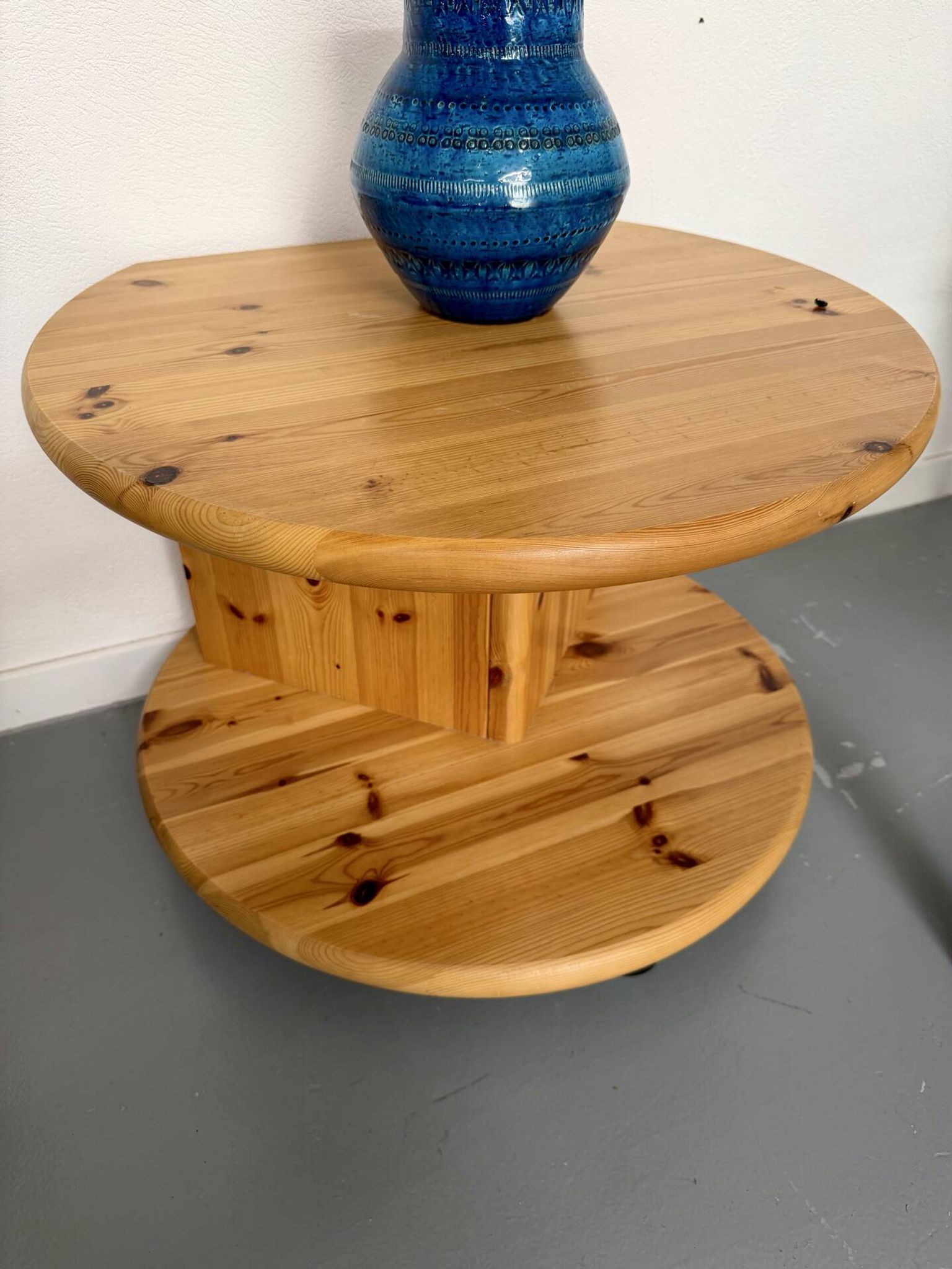 Table d’appoint bout de canapé X2 pin massif design années 70