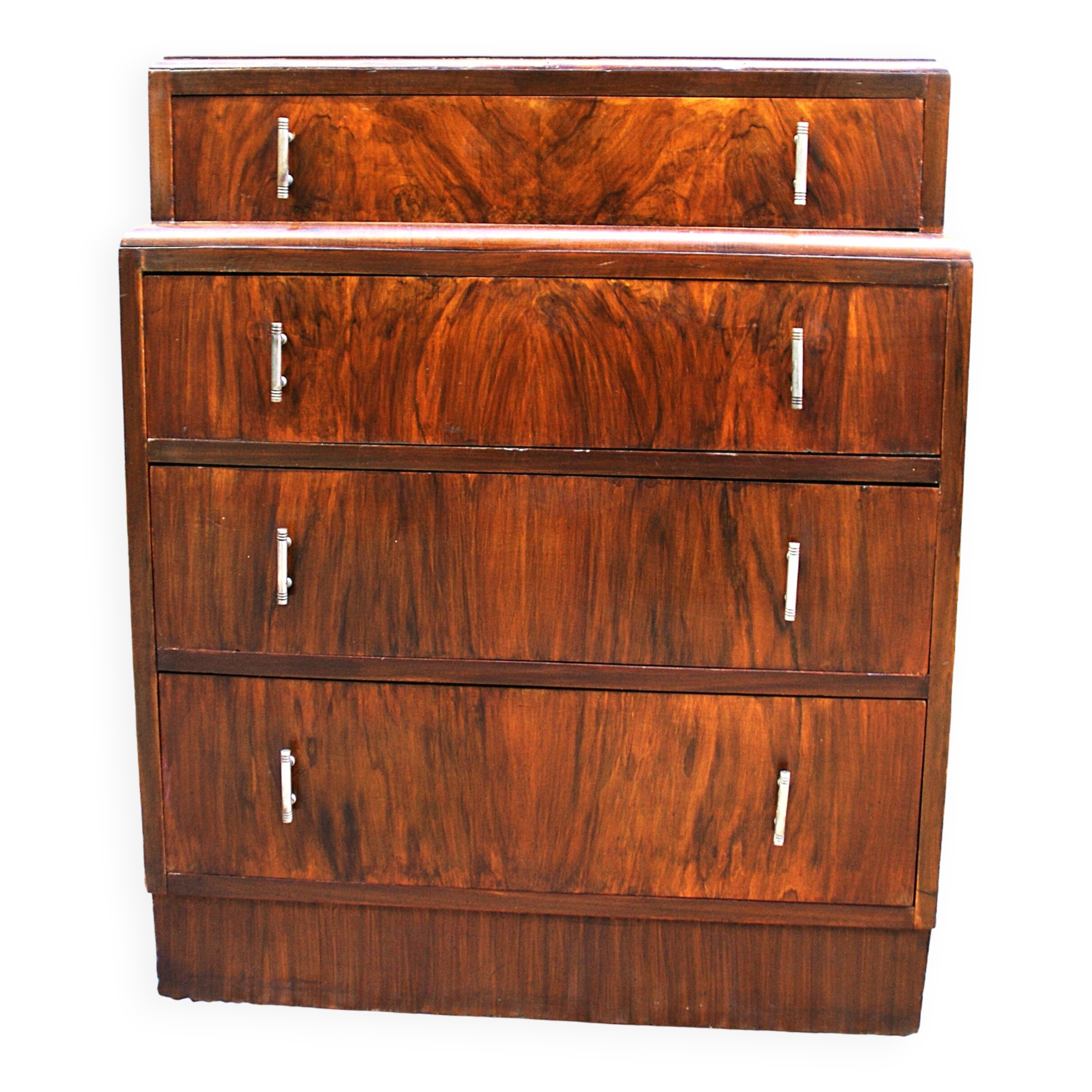 Pretty little Art Deco chest of drawers from the 1930s in walnut.