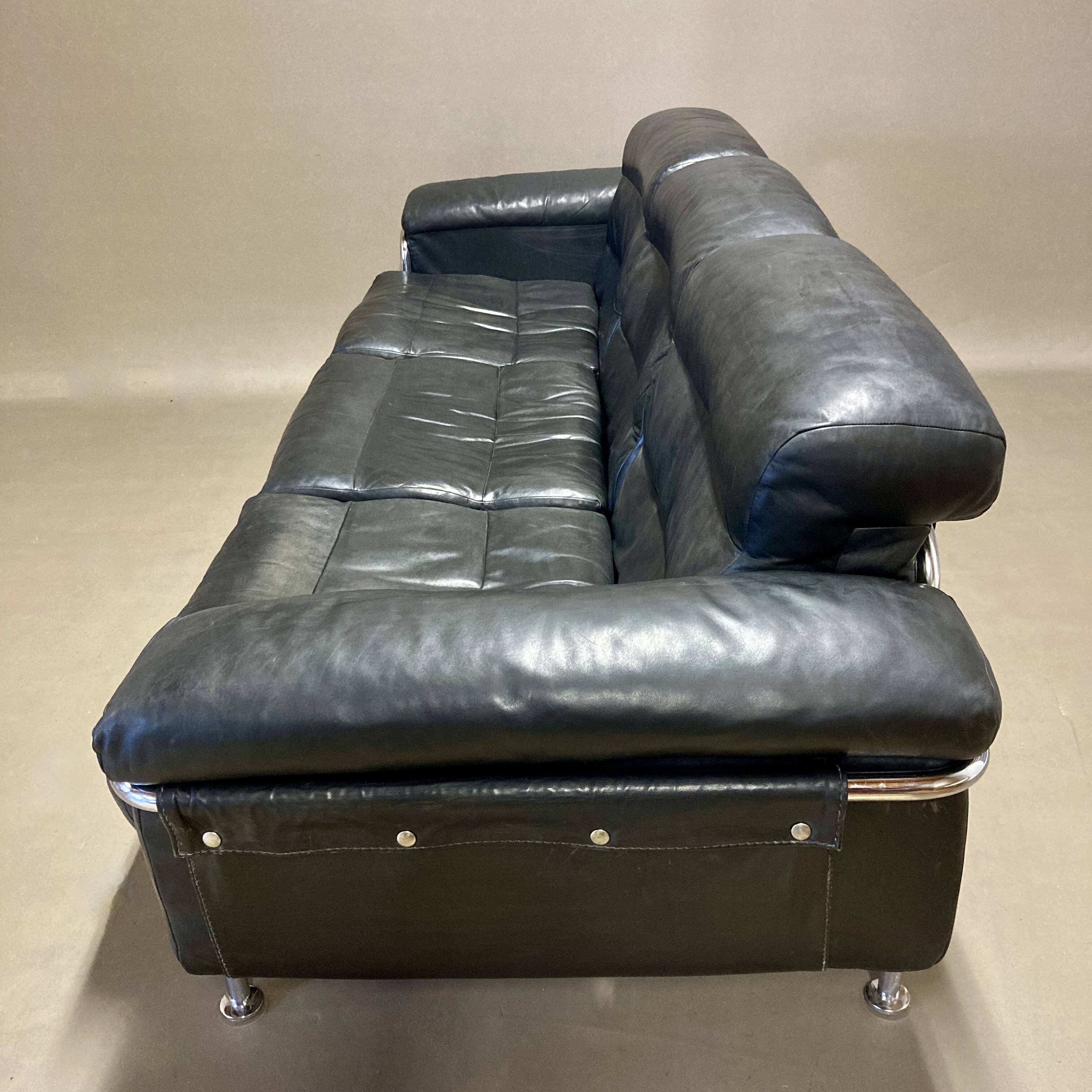 3-seater leather and chrome sofa design 1960.