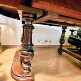 Table ovale en bois massif - style classique