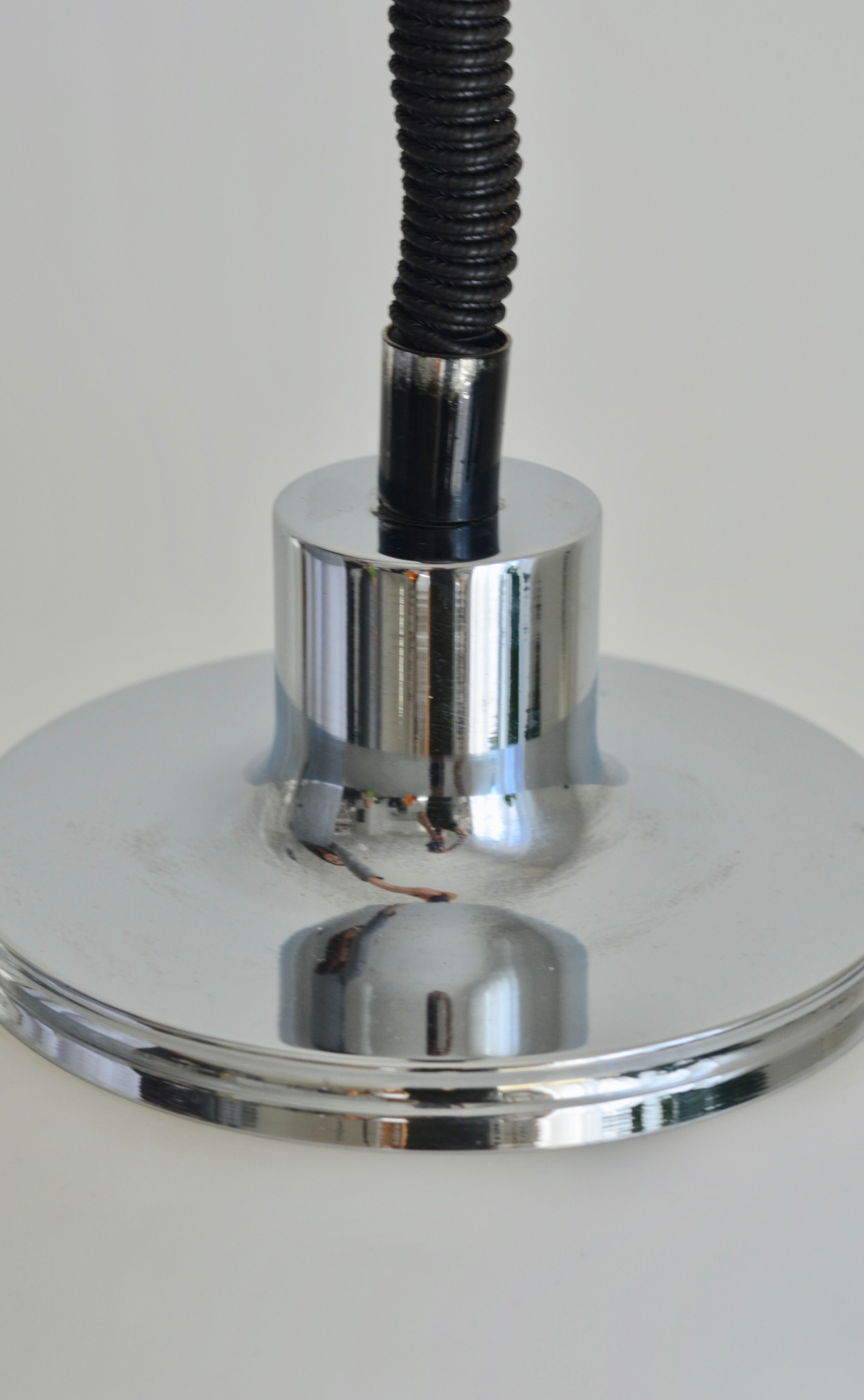 Harvey Guzzini Faro Rise & Fall pendant lamp