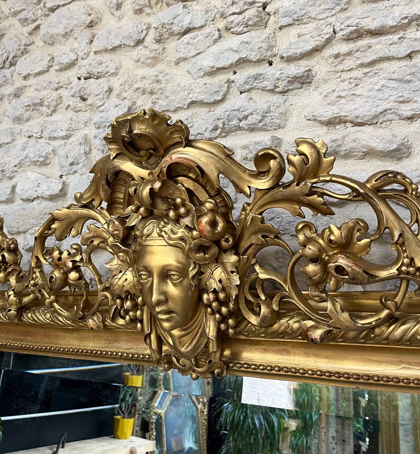 Pedimented mirror 184.5cm/135cm gilded with gold leaf