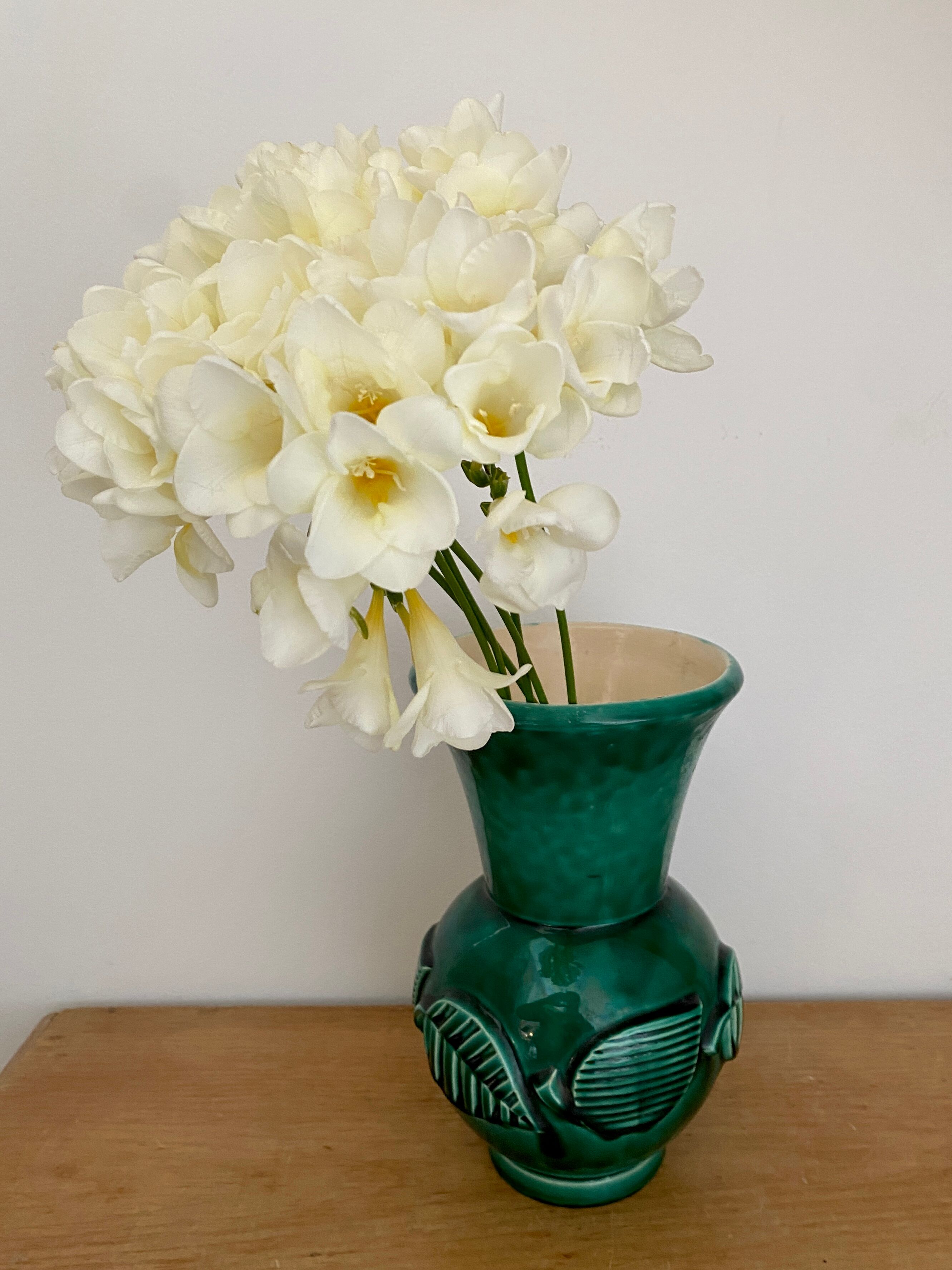 Vase vintage art déco en céramique verte