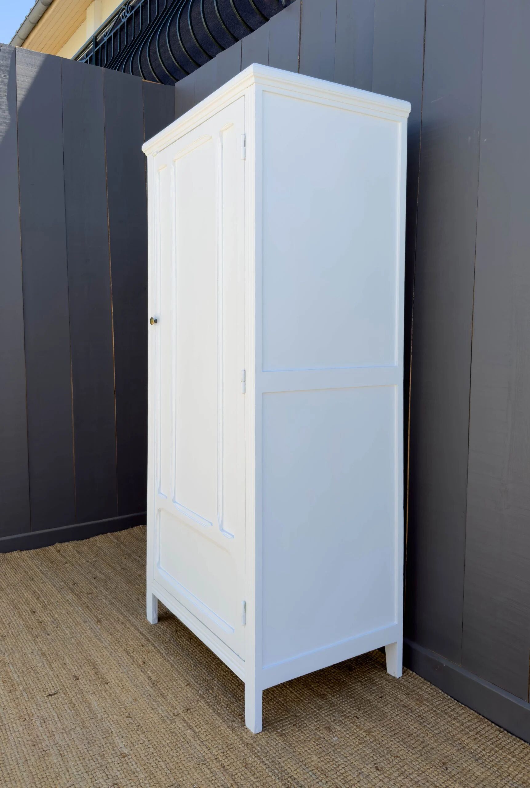 Armoire parisienne