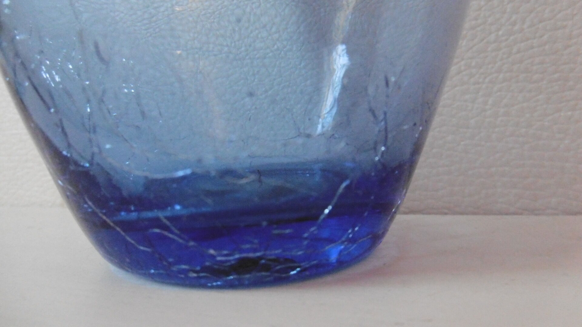 Blue vase glass blows