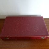 12 Art Deco knives 1930 bone or bakelite sleeves in case