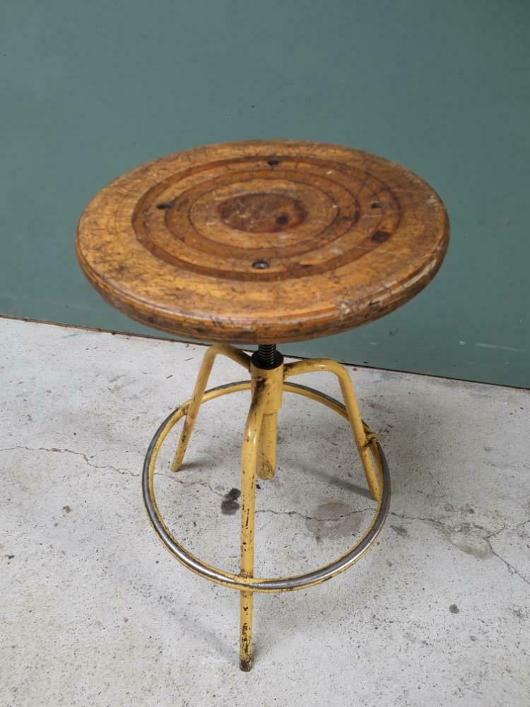 Industrial stool height-adjustable tripod yellow
