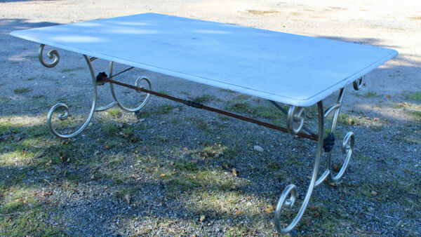 Table Dessus Marbre De Carrare Piètement Fer Forgé