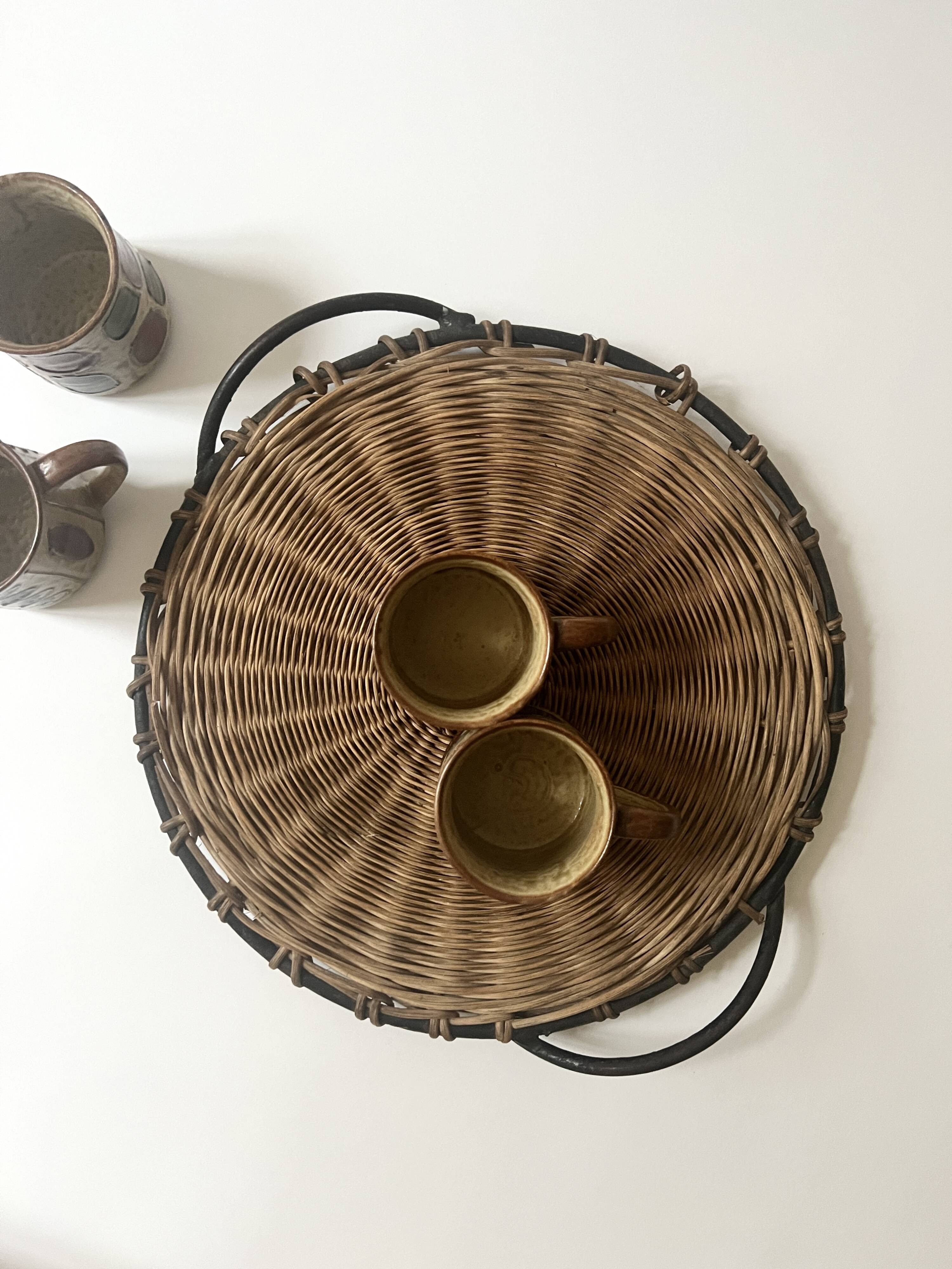 Set of 2 glazed ceramic coffee mugs from around 1970.