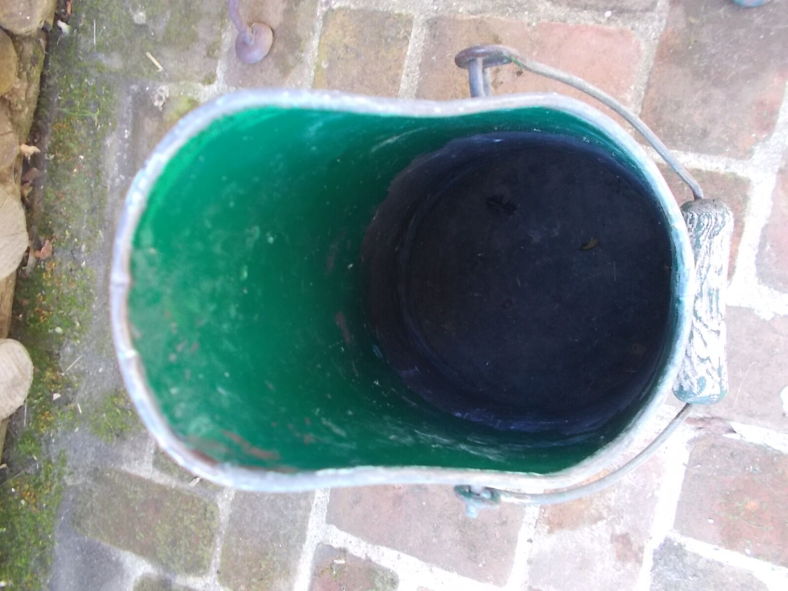Zinc bucket or broc