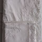Embroidered and monogram sheet with 2 pillowcases