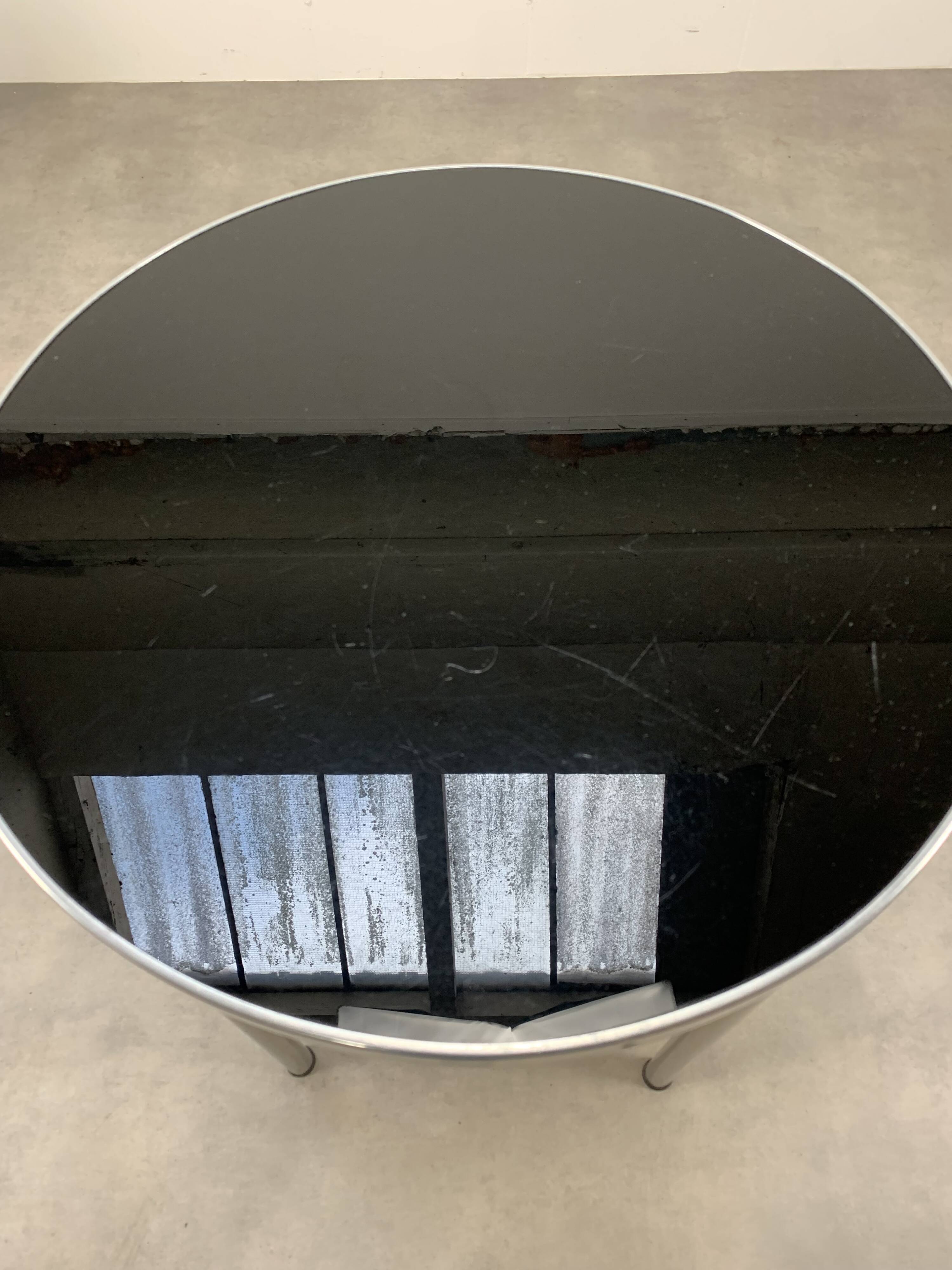 Bauhaus pedestal table, side table