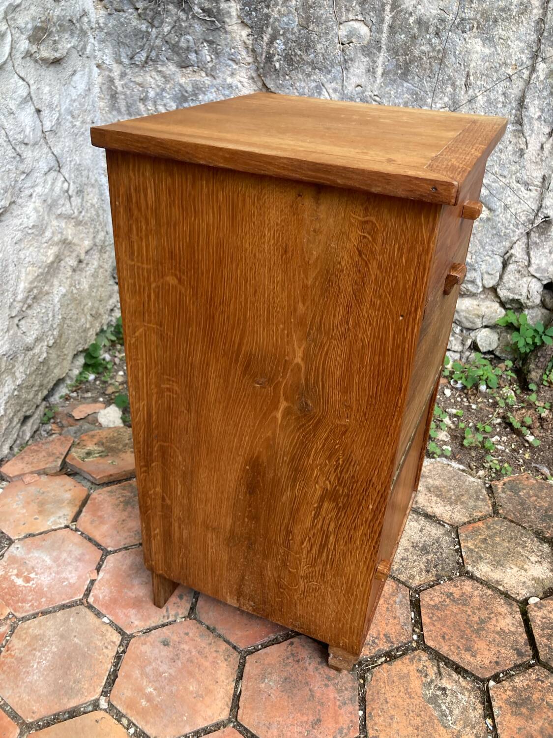 Meuble de rangement ancien