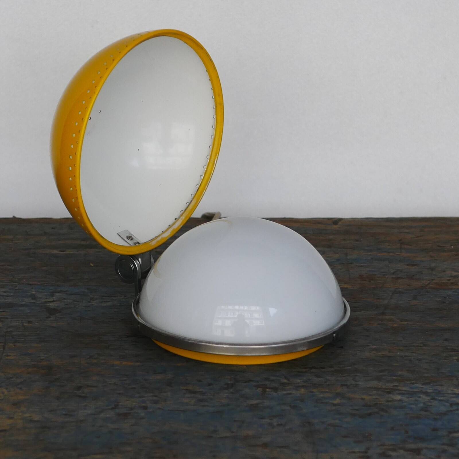 Rare Oyster Table Lamp - 1970s Candle Production - Studio Arké Design