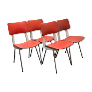 quatre chaises de cuisine
