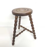 Vintage tripod stool in solid wood beaded legs