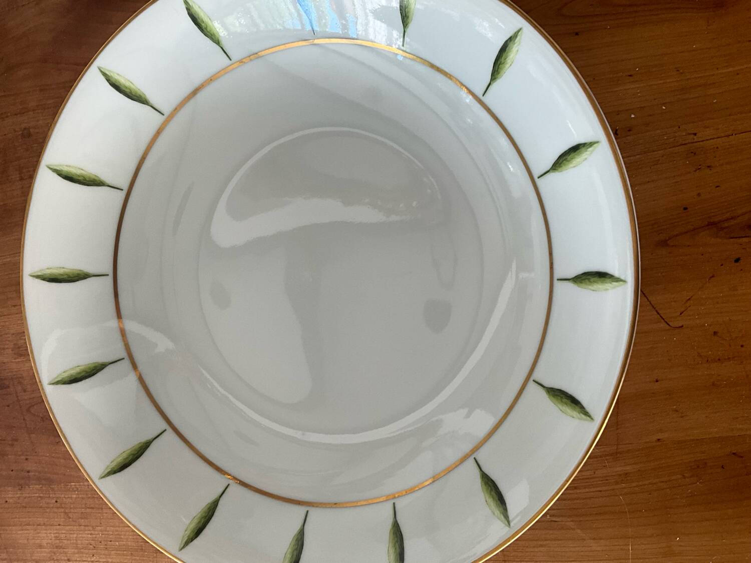 Philippe deshoulieres serving dish