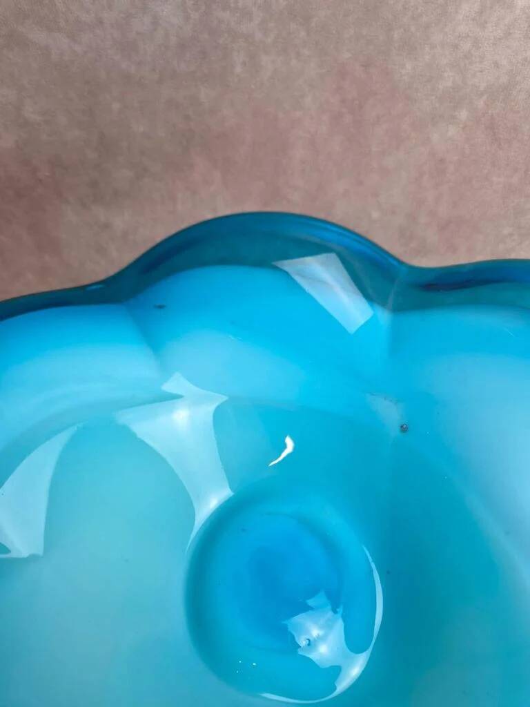 Large vintage blown glass bowl in turquoise – Murano style – applied flower