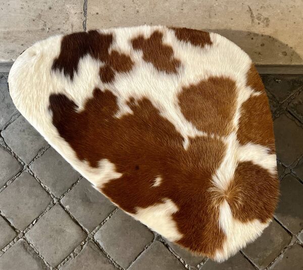 Table basse peau de vache