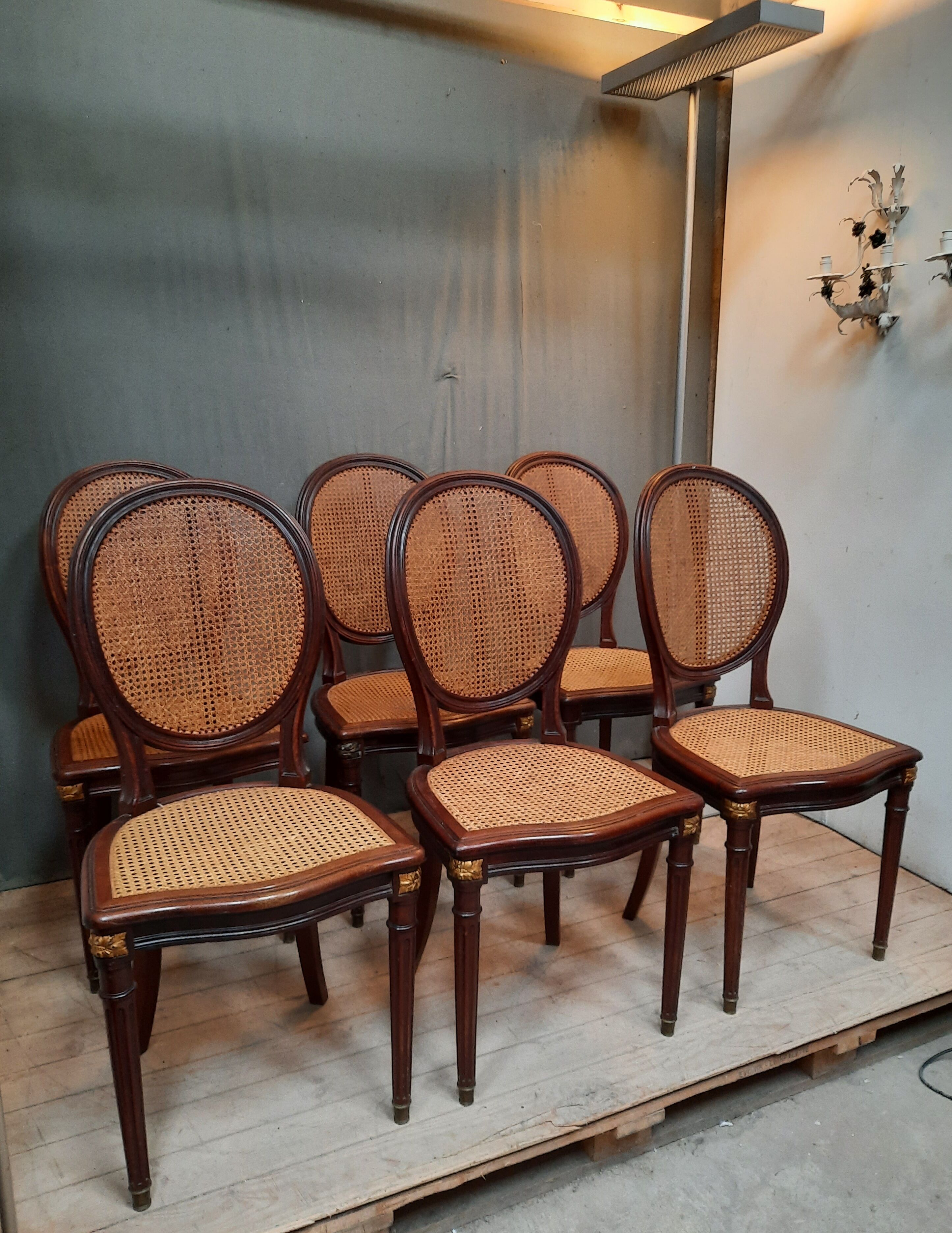 Series of 6 chairs canned Louis XVI