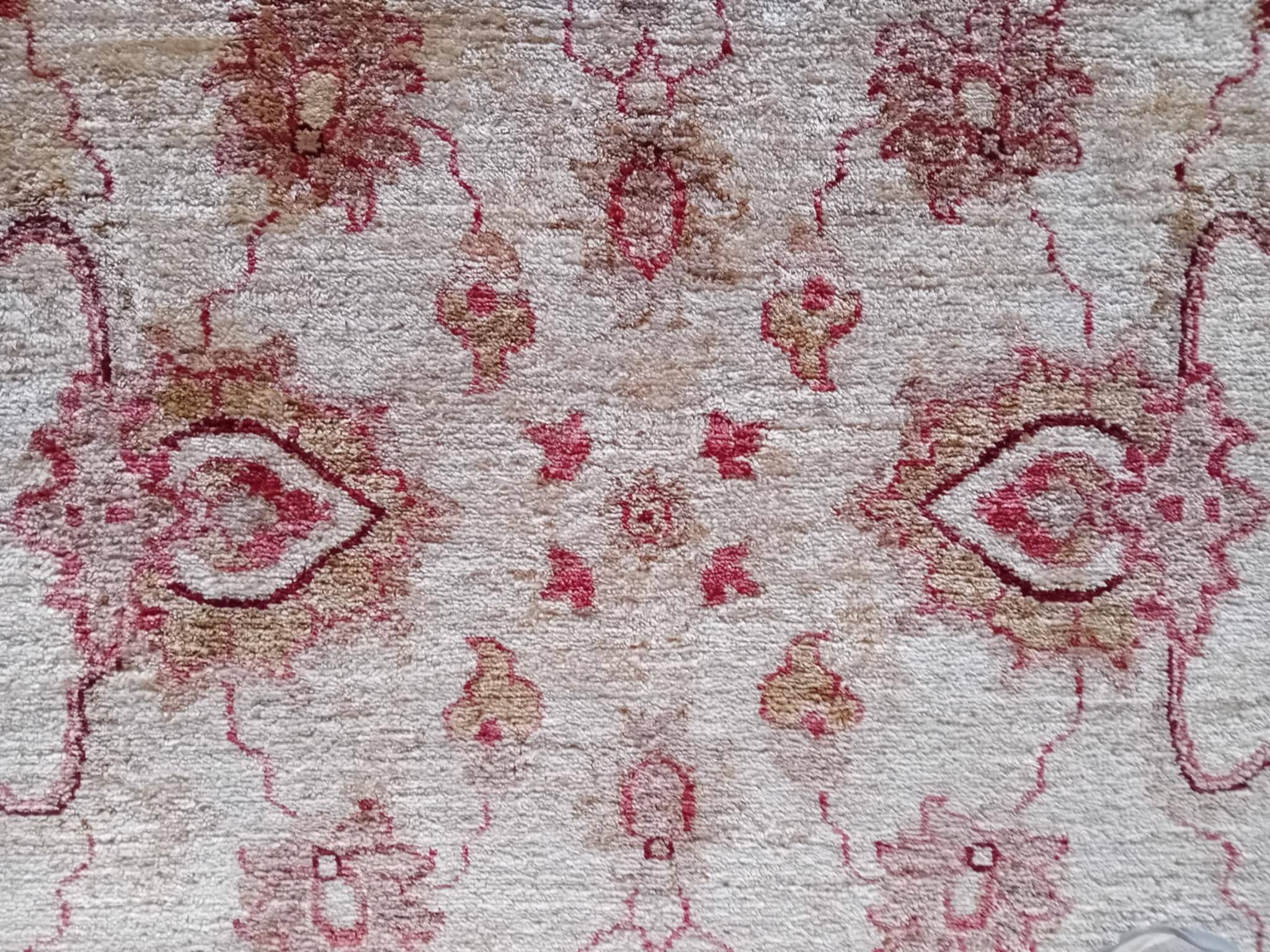 Tapis Pakistanais Farahan fait main 272x199cm