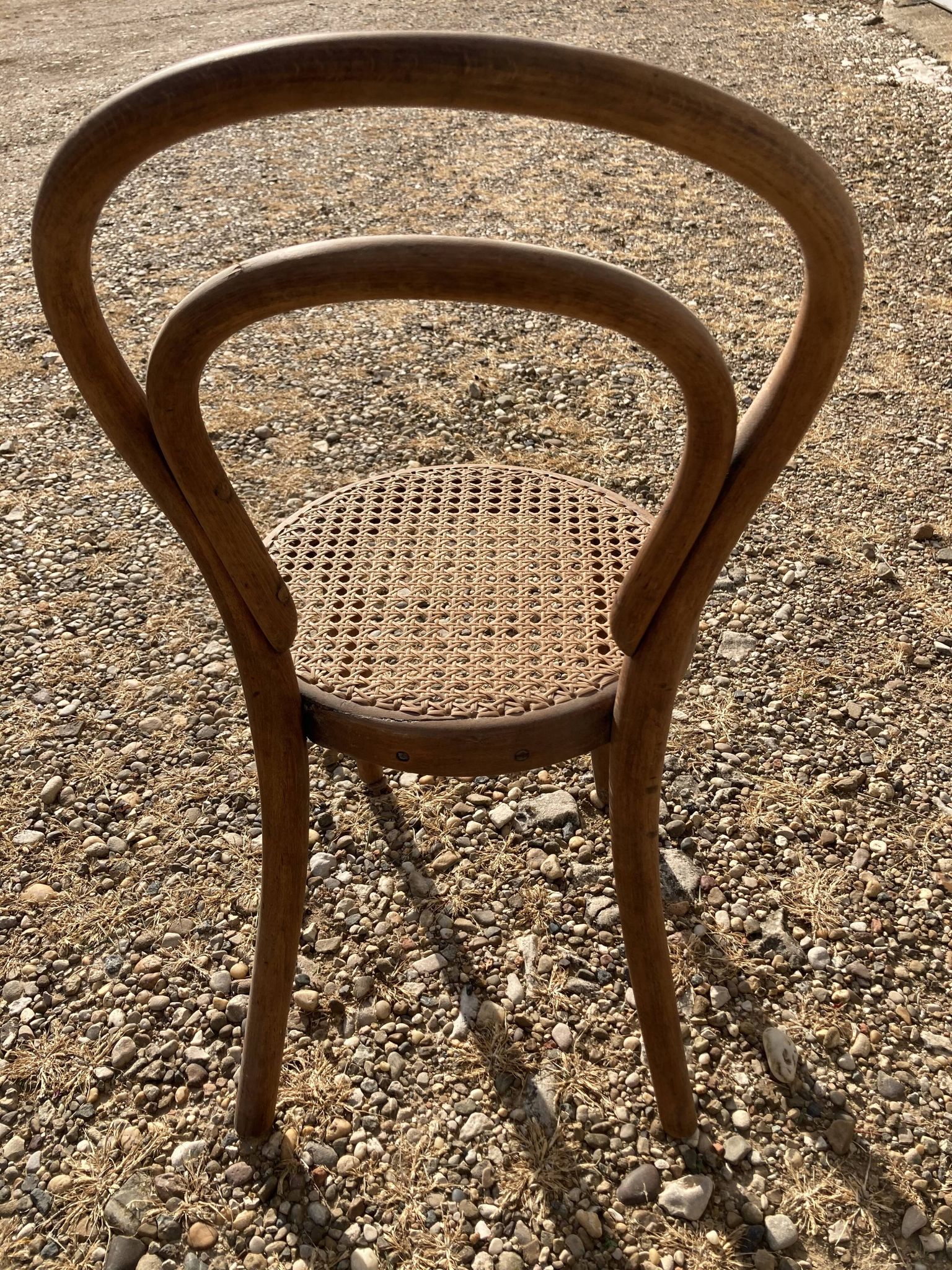 Chaise cannée pour enfant