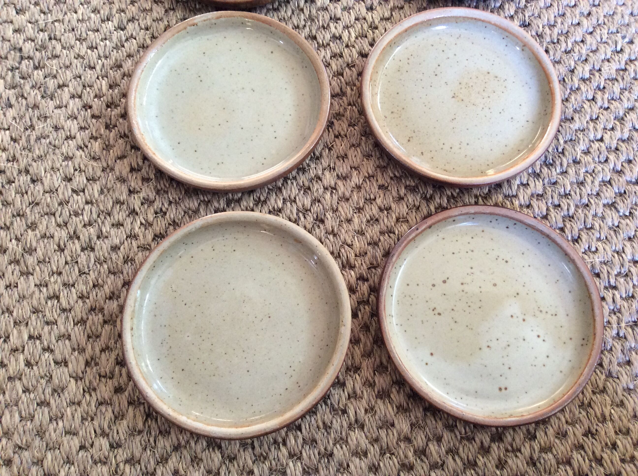 Series of 6 sandstone plates