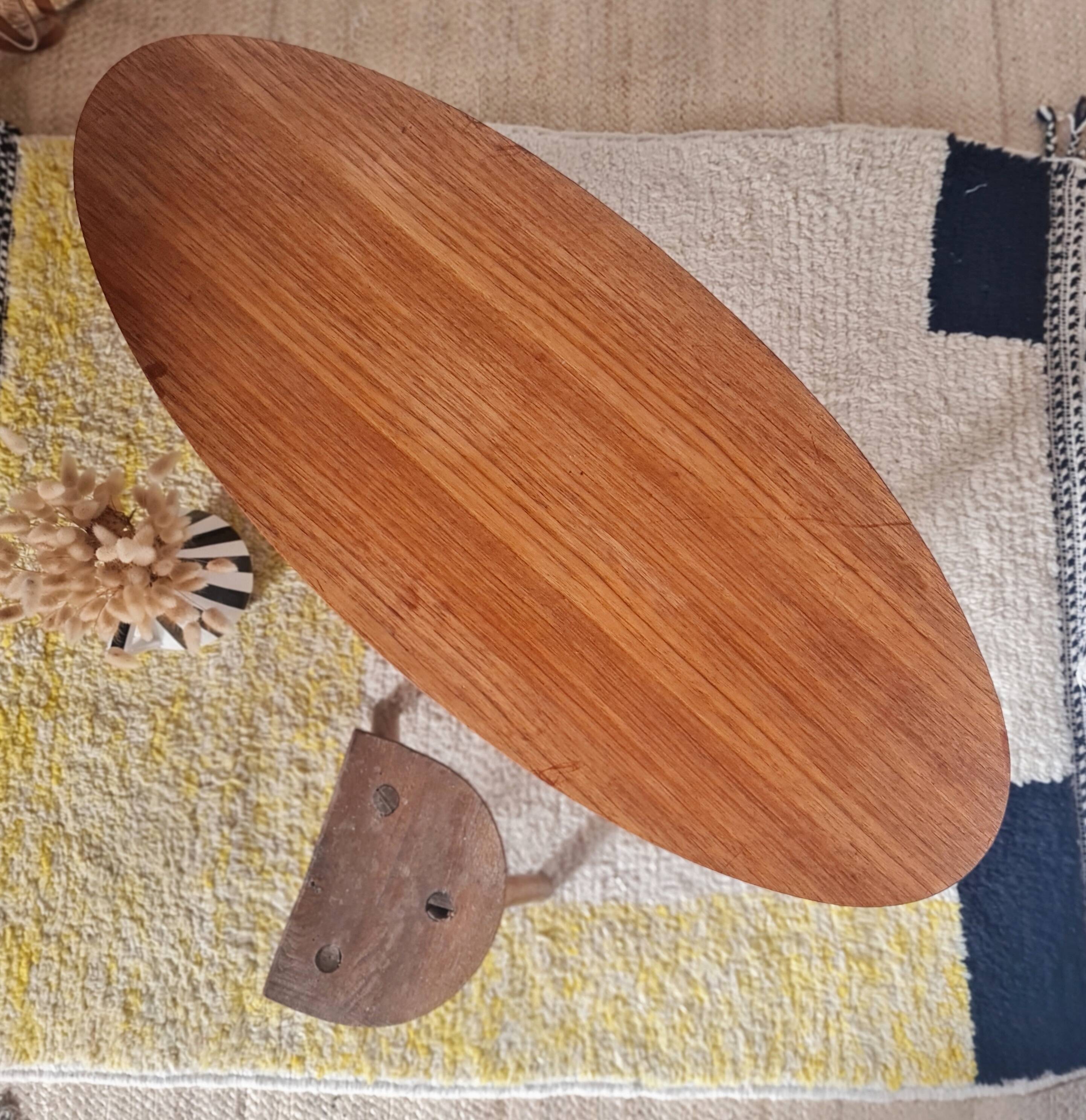 Table basse vintage plateau ovale scandinave