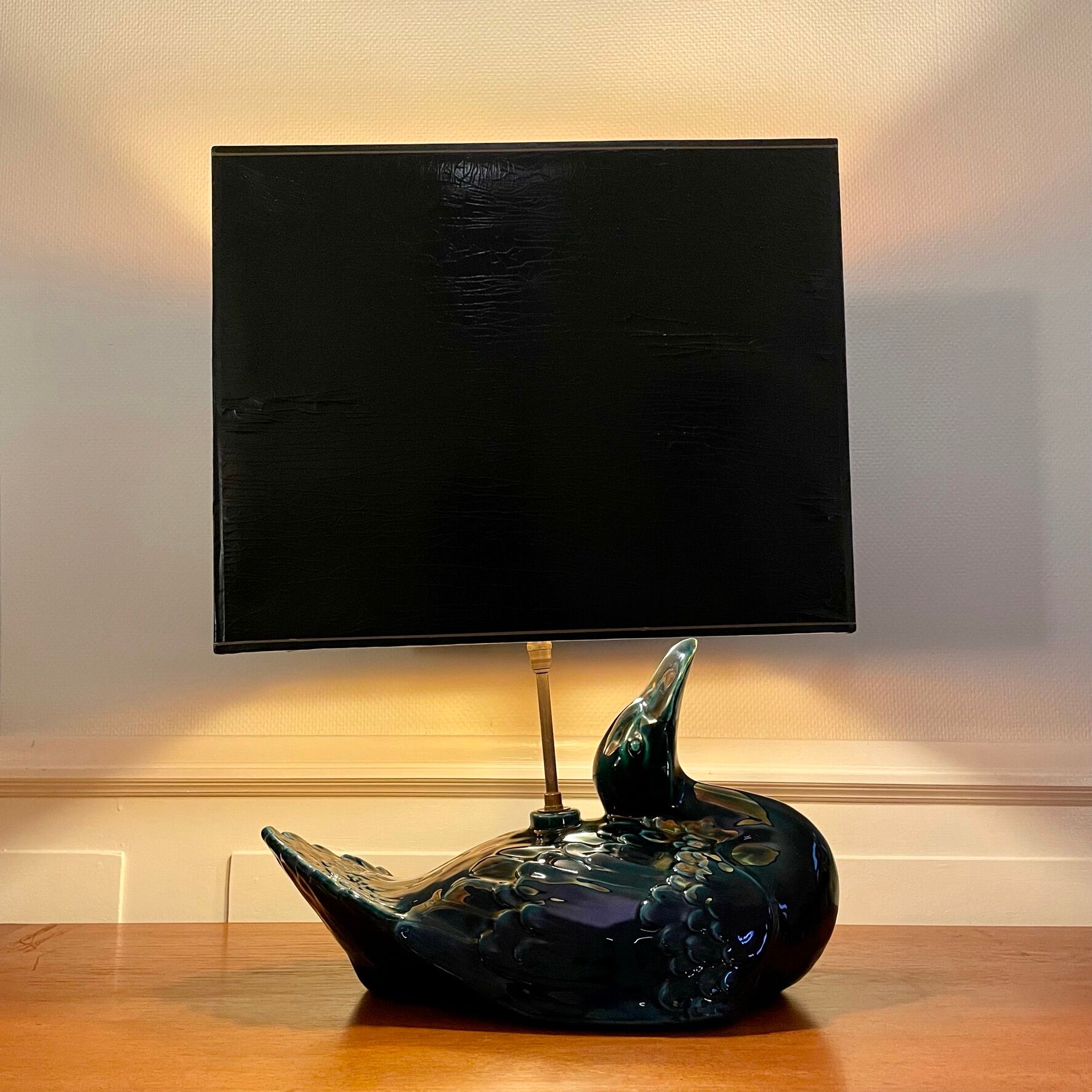 Art deco duck lamp