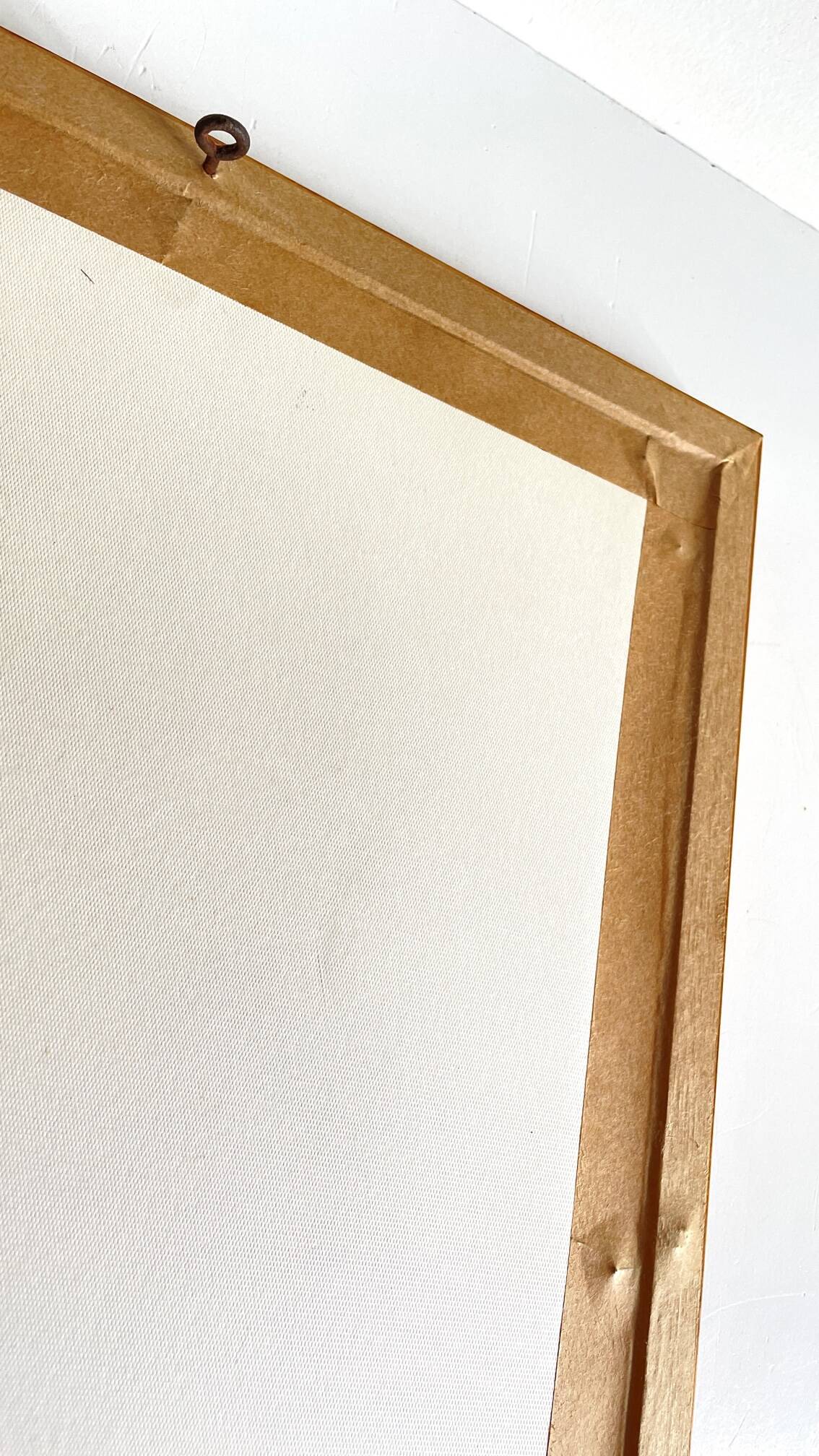 Screen printing on paper medallion