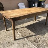 Farm table