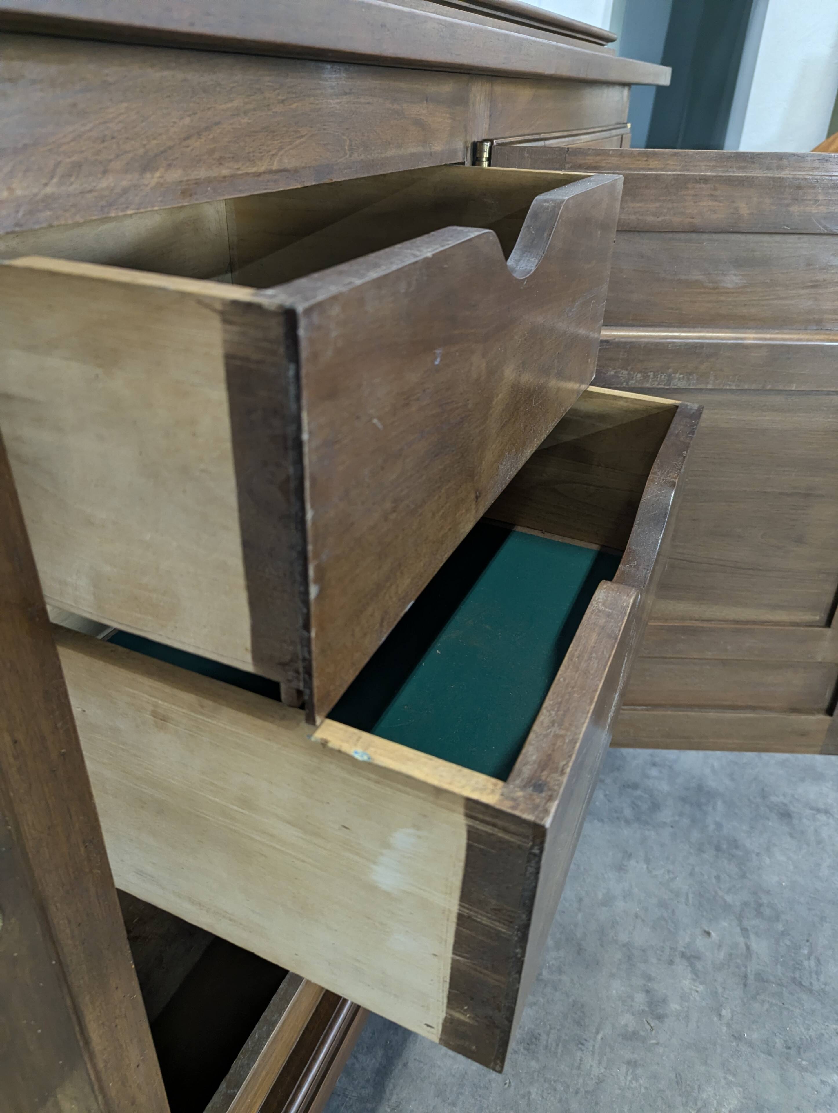 Enfilade by Etienne Kohlmann in walnut