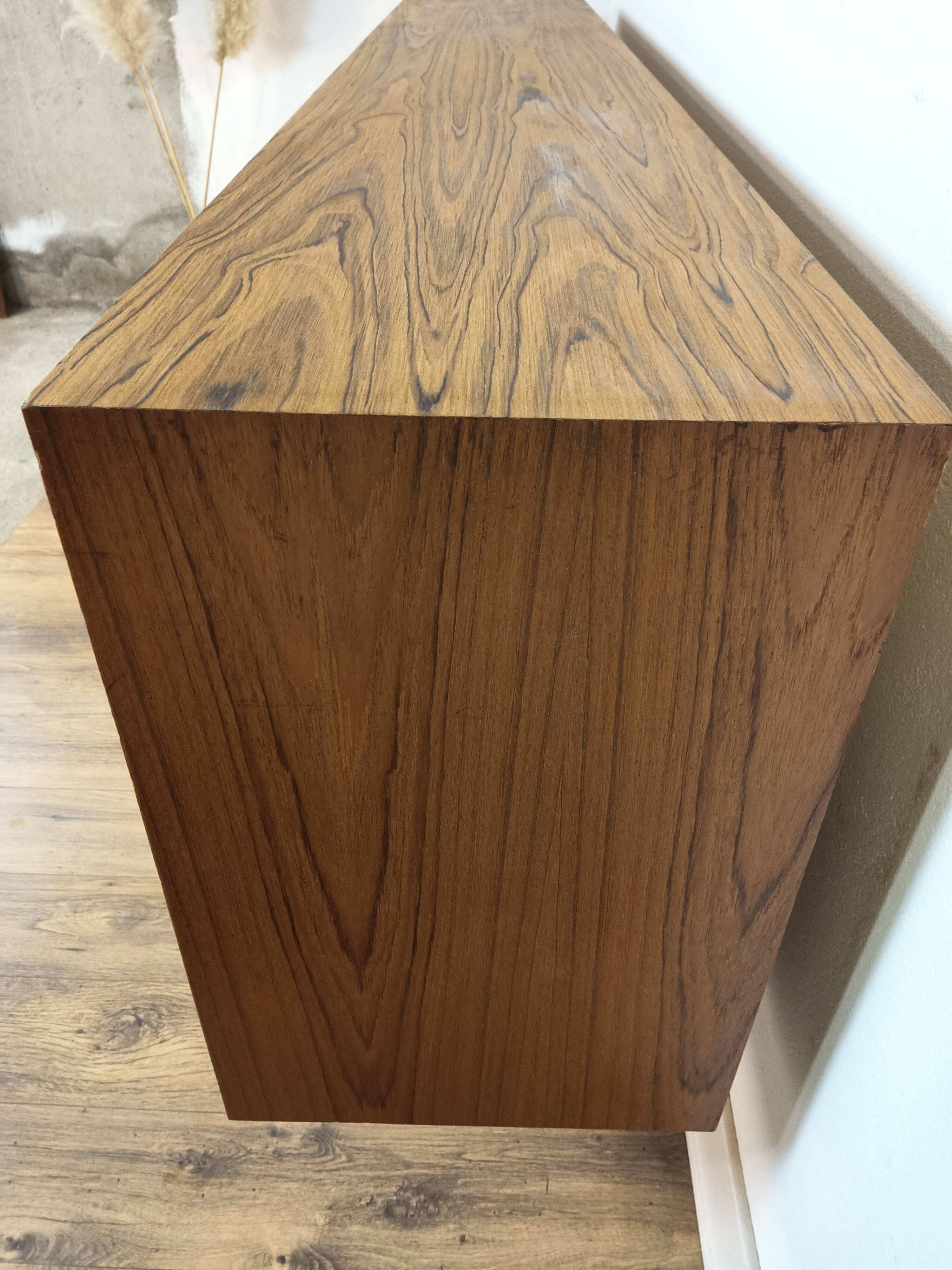 Scandinavian sideboard Van pelt