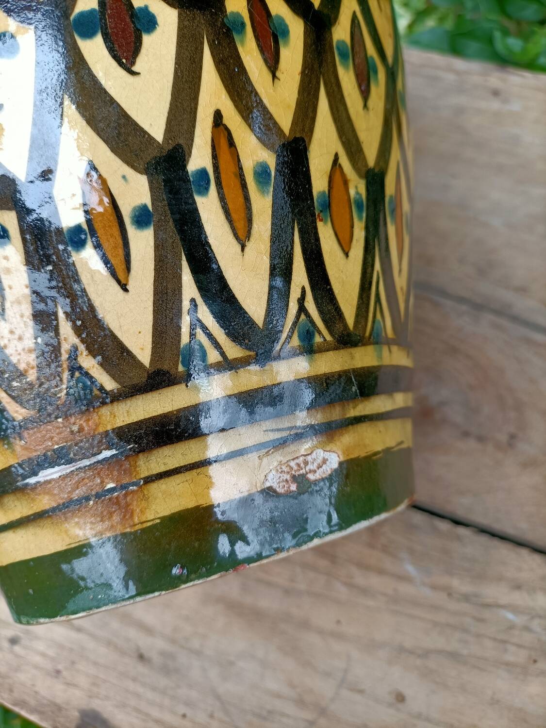 Retro ceramic vase