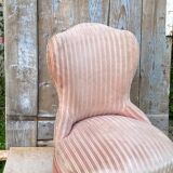 Pale pink toad armchair