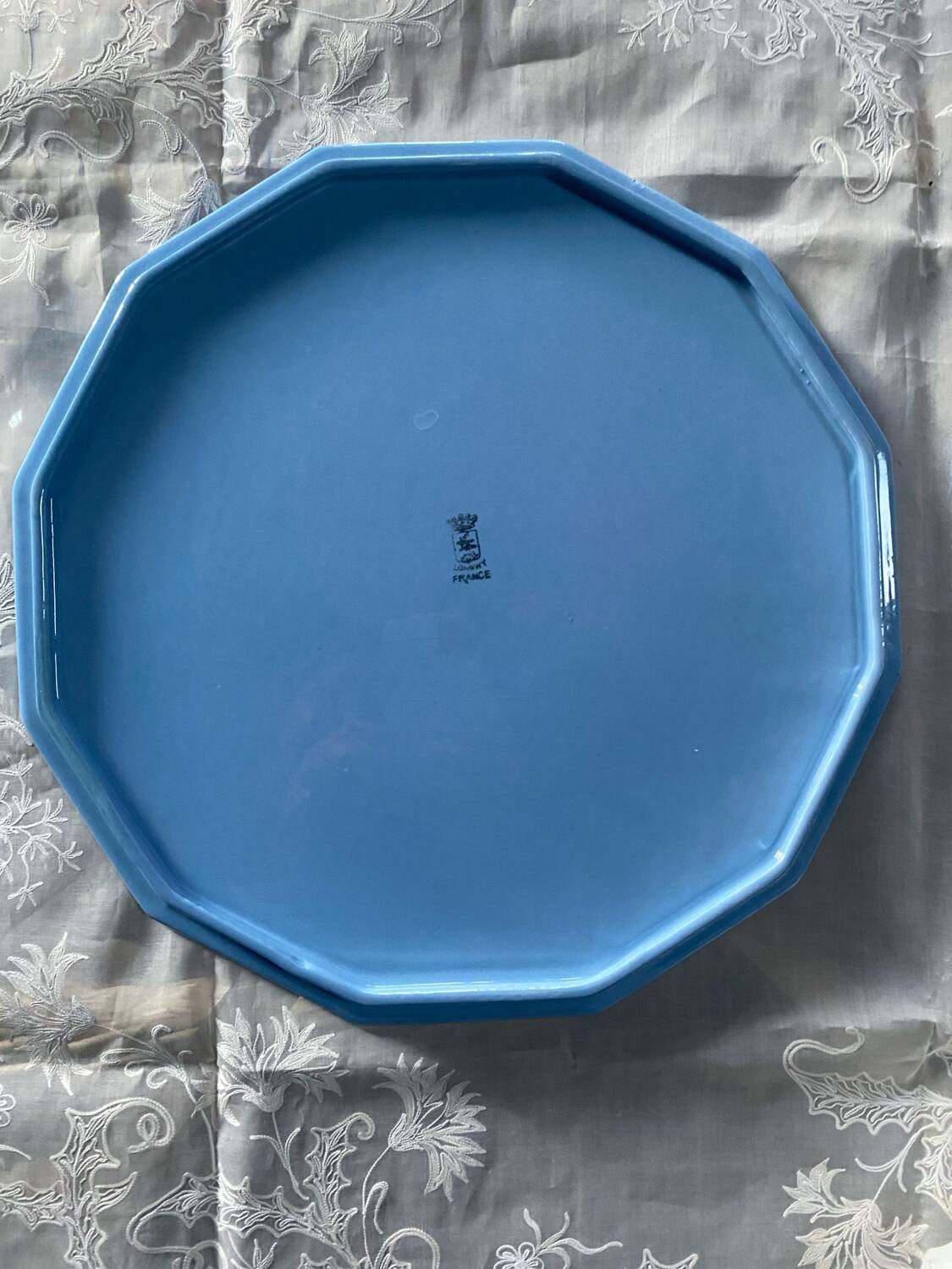 Art Deco Longwy plate in antique earthenware